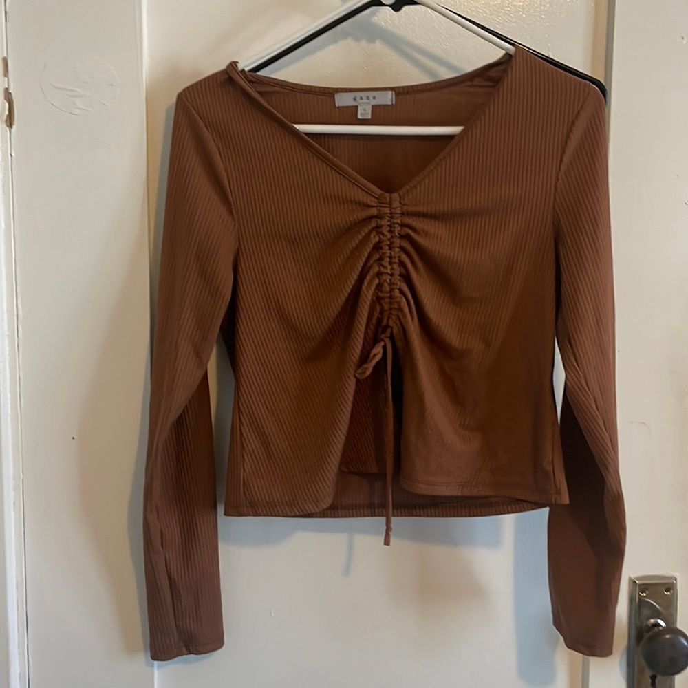 Brown long sleeve crop top